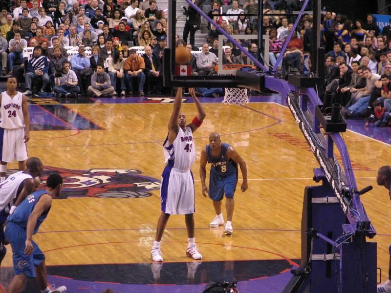 Raptors - 02.04.2005 334.jpg